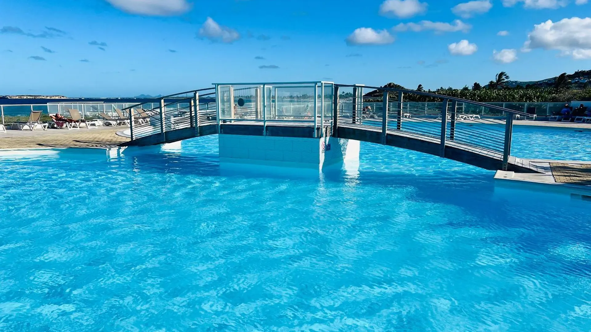 Апартаменты Mont Vernon Secret Magnifique Studio Sur La Plage Avec Piscine Orient Bay Куль-де-Сак